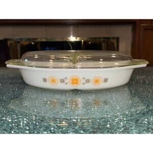 Vintage 60s Pyrex Town and Country Oval 1.5QT Divided Casserole Dish W/Glass Lid